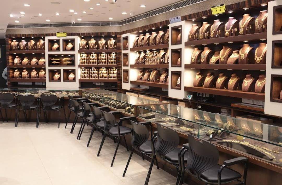 Sri Krishna Diamonds and Jewellery - Photo 3