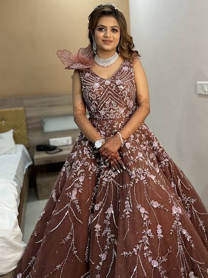 neha tripathi salon dalibagh