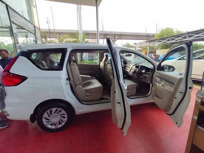 Prakash Taxi Service /cab booking/Tour and travels/Rajnagar extension