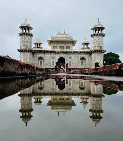 Raj Tours and Travel