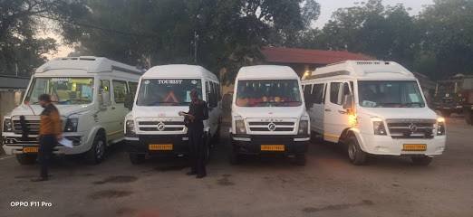 Lucky Tour & Travels