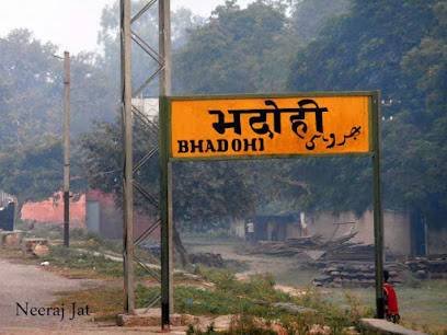 Chaurasiya Travels and aadhar update services