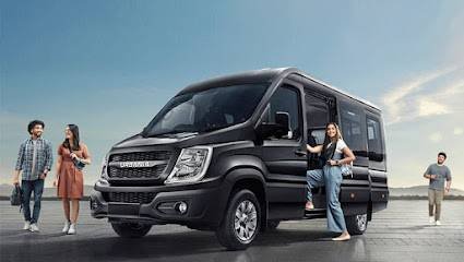 𝗔𝘀𝗵𝘂 𝗧𝗿𝗮𝘃𝗲𝗹𝘀