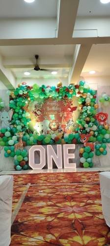 Anuj balloon and flower decorators