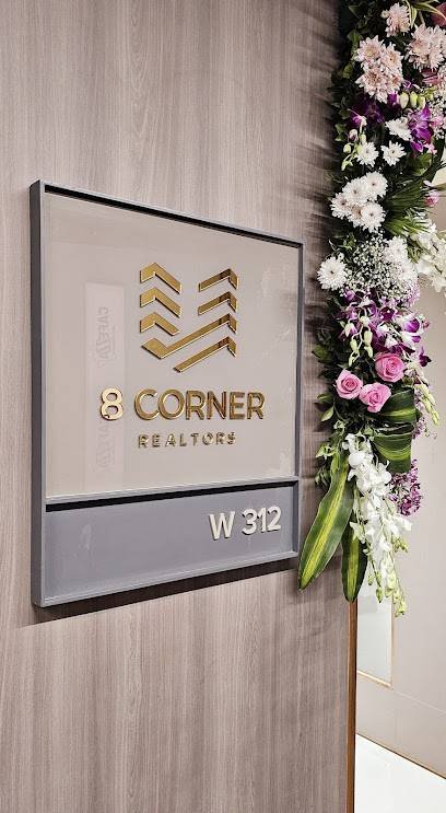 8 CORNER REALTORS