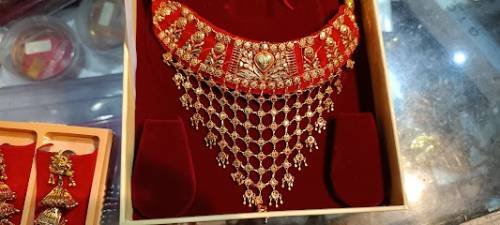 MADNI ROYAL JEWELLER