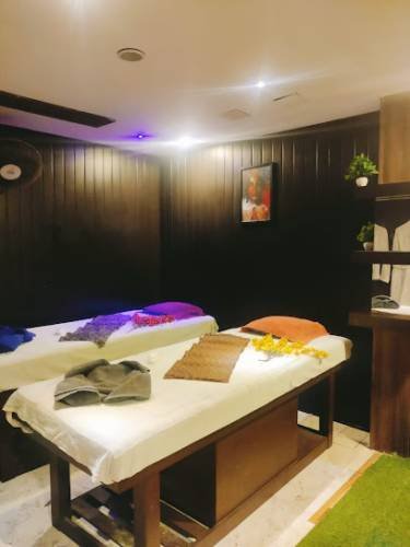 Gracia Spa Punjabi Bagh-Massage center